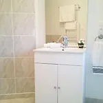 בית נופש Le Poirier Perfect For 2 Adults And 2 Children Heated Pool And Games