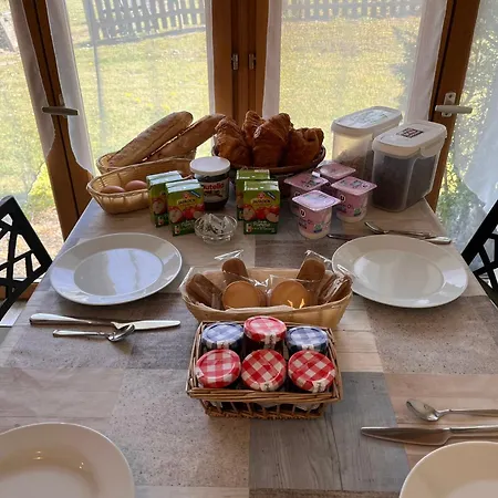 Le Poirier Perfect For 2 Adults And 2 Children Heated Pool And Games * Auverse