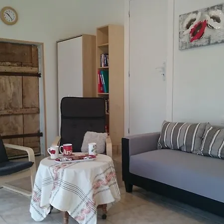 펜션 Le Poirier Perfect For 2 Adults And 2 Children Heated Pool And Games