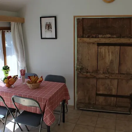 Le Poirier Perfect For 2 Adults And 2 Children Heated Pool And Games 度假居 *