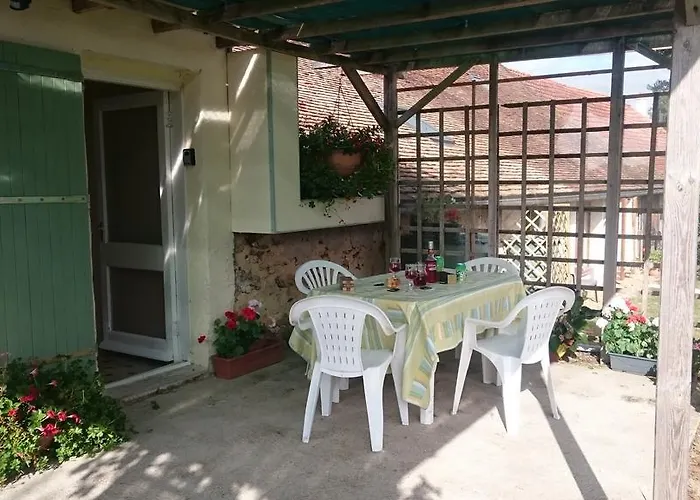 펜션 Le Poirier Perfect For 2 Adults And 2 Children Heated Pool And Games