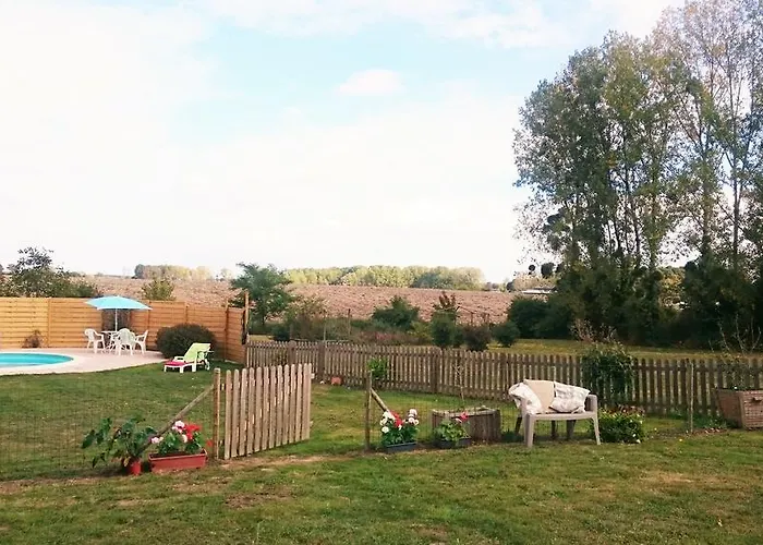 Le Poirier Perfect For 2 Adults And 2 Children Heated Pool And Games