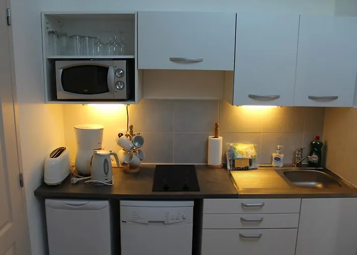 Le Poirier Perfect For 2 Adults And 2 Children Heated Pool And Games Auverse