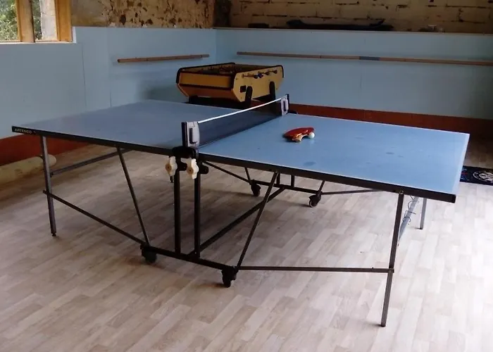 Сasa de vacaciones Le Poirier Perfect For 2 Adults And 2 Children Heated Pool And Games Auverse