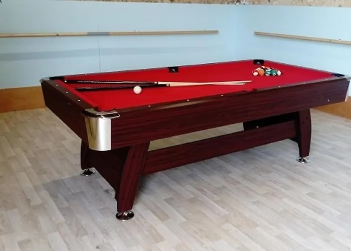 Le Poirier Perfect For 2 Adults And 2 Children Heated Pool And Games 펜션